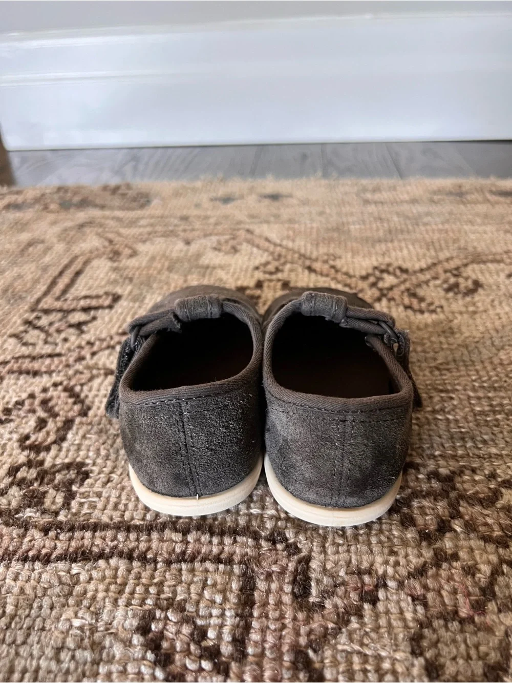 Zara Kids Dark Grey Suede Mary Jane T-Strap Shoes Flexible Sole Size Eur 24